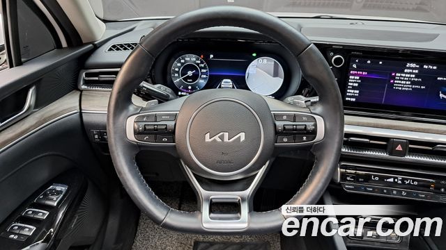 Kia K5 (III) 1.6 Turbo Noblesse 2023 — фото 13