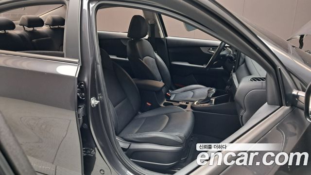 Kia K3 (II) 1.6 Prestige 2022 — фото 12