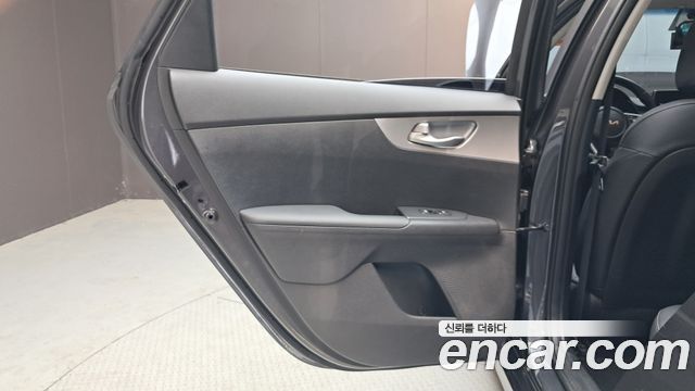 Kia K3 (II) 1.6 Prestige 2022 — фото 25