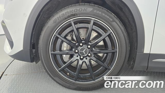 Mercedes-Benz GLA-Class (H247) GLA45 AMG 4MATIC+ 2023 — фото 5
