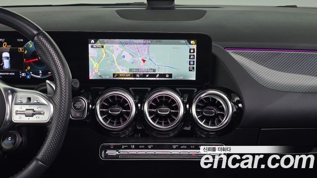 Mercedes-Benz GLA-Class (H247) GLA45 AMG 4MATIC+ 2023 — фото 14