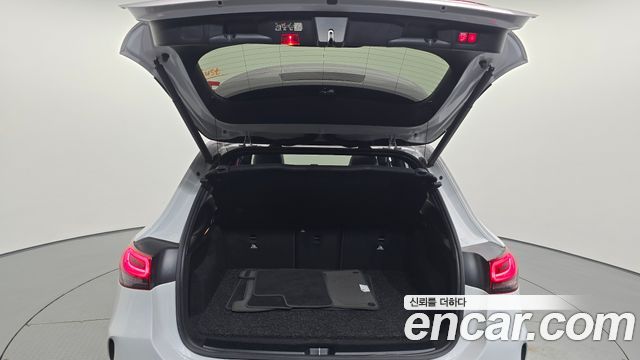 Mercedes-Benz GLA-Class (H247) GLA45 AMG 4MATIC+ 2023 — фото 20