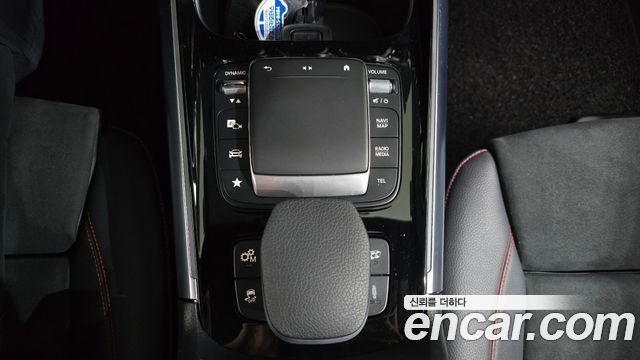 Mercedes-Benz GLA-Class (H247) GLA45 AMG 4MATIC+ 2023 — фото 27