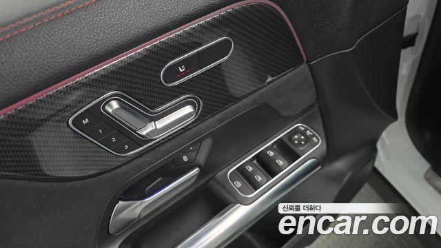Mercedes-Benz GLA-Class (H247) GLA45 AMG 4MATIC+ 2023 — фото 29