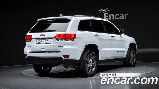 Jeep Grand Cherokee 3.6 Limited WK2 2019 — фото 2