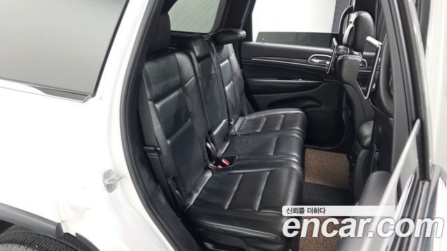 Jeep Grand Cherokee 3.6 Limited WK2 2019 — фото 11