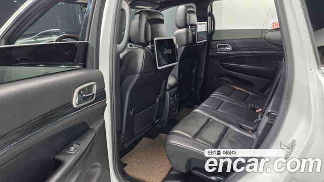 Jeep Grand Cherokee 3.6 Limited WK2 2019 — фото 12