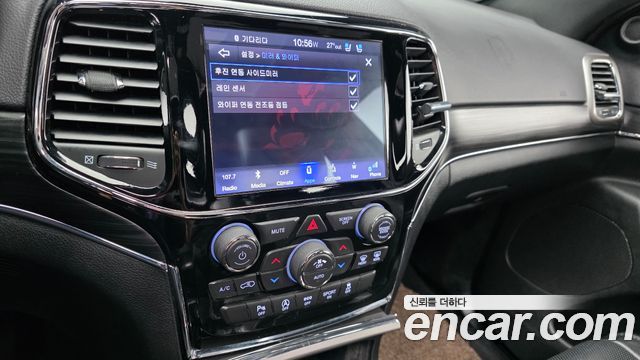 Jeep Grand Cherokee 3.6 Limited WK2 2019 — фото 17