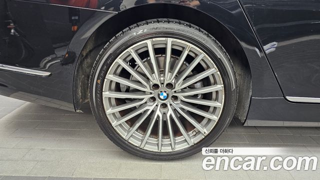 BMW 7 Series (G11) 730Ld xDrive Design Pure Excellence 2020 — фото 5
