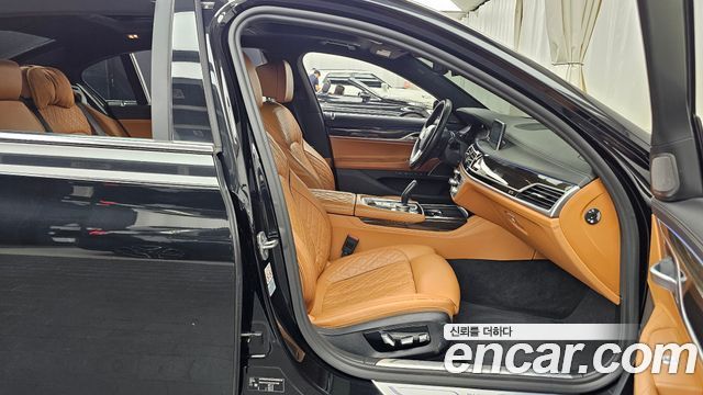 BMW 7 Series (G11) 730Ld xDrive Design Pure Excellence 2020 — фото 11