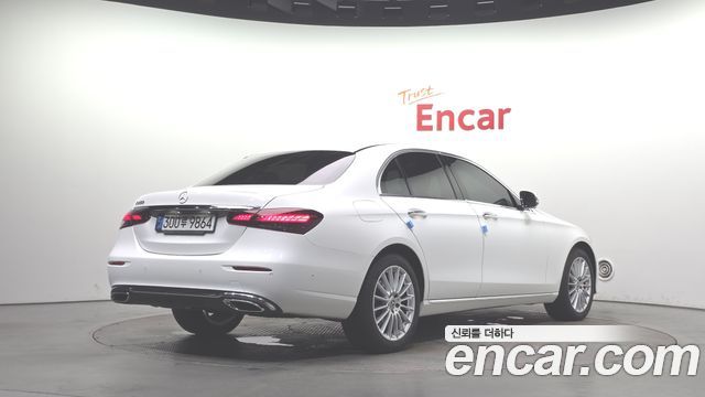 Mercedes-Benz E-Class (W213) E250 Exclusive 2022 — фото 2