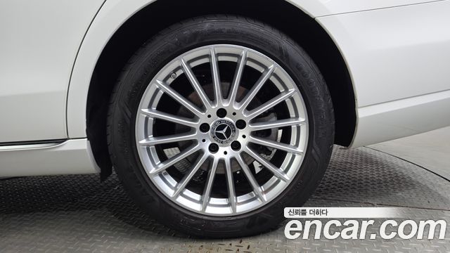 Mercedes-Benz E-Class (W213) E250 Exclusive 2022 — фото 27