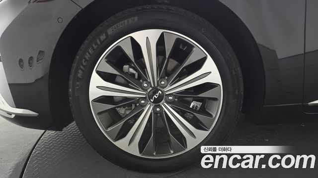 Kia K8 Hybrid Signature 2023 — фото 5