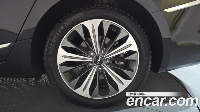 Kia K8 Hybrid Signature 2023 — фото 21