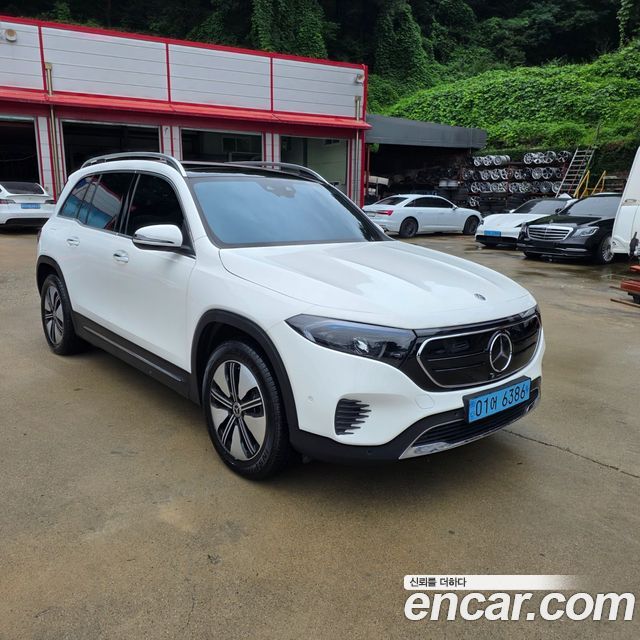 Mercedes-Benz EQB (X243) EQB300 4MATIC Electric Art 2024 — фото 8