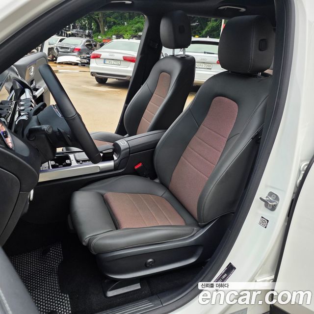 Mercedes-Benz EQB (X243) EQB300 4MATIC Electric Art 2024 — фото 10