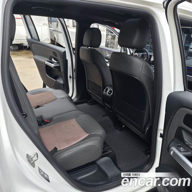 Mercedes-Benz EQB (X243) EQB300 4MATIC Electric Art 2024 — фото 17