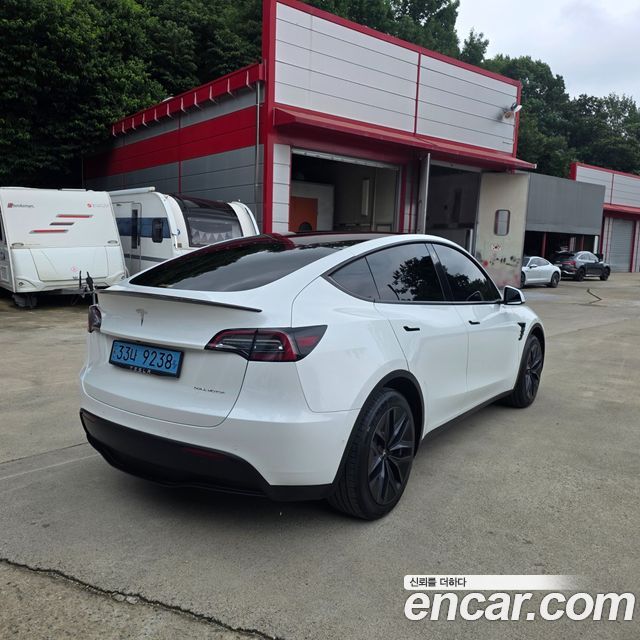 Tesla Model Y Long Range AWD 2021 — фото 6