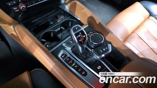BMW X6 (F16) M50d 2015 — фото 9