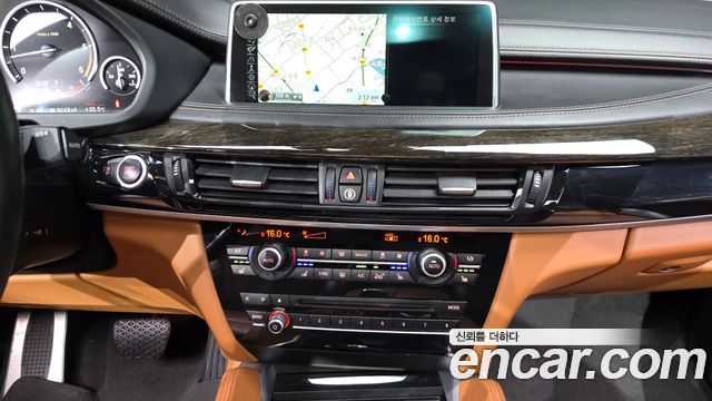 BMW X6 (F16) M50d 2015 — фото 15
