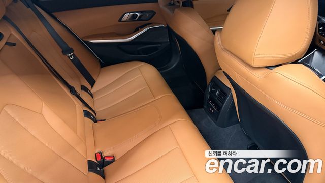 BMW 3 Series (G20) 320i Touring M Sports 2026 — фото 10