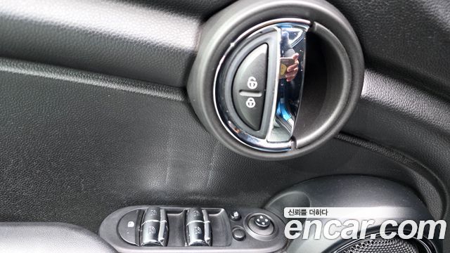 MINI Cooper 5Door Standard 3rd 2018 — фото 27