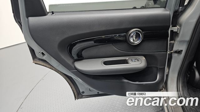 MINI Cooper Clubman Classic Launch Pack 2nd Gen 2023 — фото 25