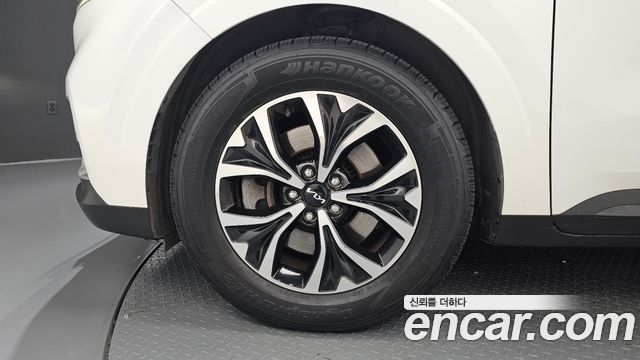 Kia Carnival (IV) Gasoline 9-Seater Prestige 2023 — фото 5