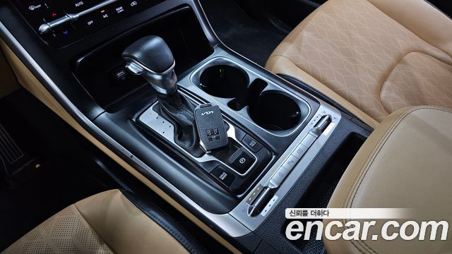 Kia Carnival (IV) Gasoline 9-Seater Prestige 2023 — фото 9