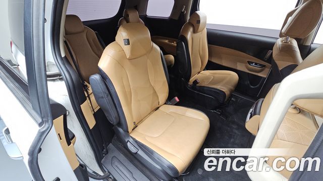 Kia Carnival (IV) Gasoline 9-Seater Prestige 2023 — фото 15