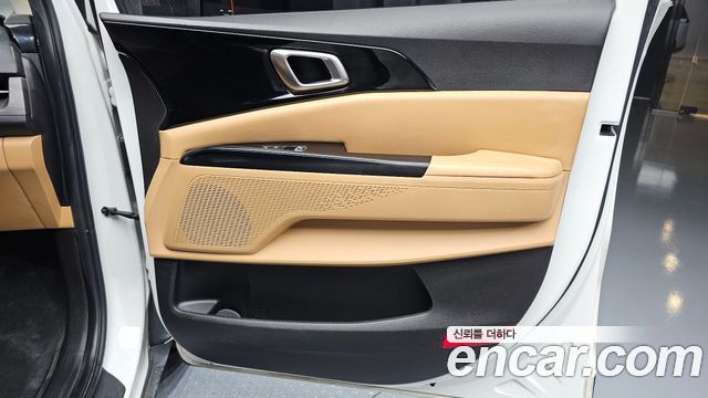 Kia Carnival (IV) Gasoline 9-Seater Prestige 2023 — фото 31