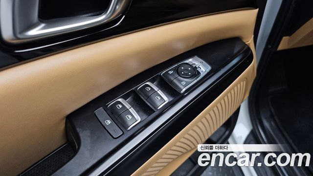Kia Carnival (IV) Gasoline 9-Seater Prestige 2023 — фото 35