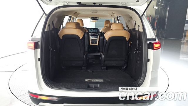 Kia Carnival (IV) Gasoline 9-Seater Prestige 2023 — фото 36