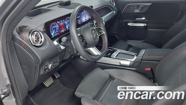 Mercedes-Benz EQB (X243) EQB300 4MATIC AMG Line 2026 — фото 9