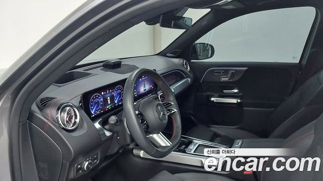 Mercedes-Benz EQB (X243) EQB300 4MATIC AMG Line 2026 — фото 18