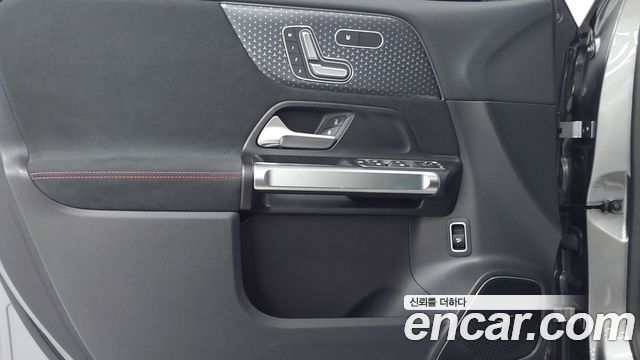 Mercedes-Benz EQB (X243) EQB300 4MATIC AMG Line 2026 — фото 19