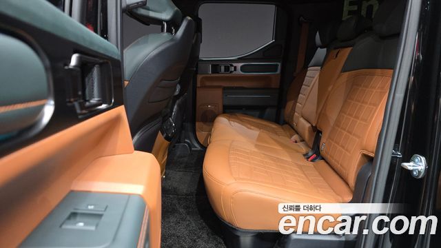 Kia Tasman 2.5T Gasoline 4WD X-Pro 2026 — фото 12