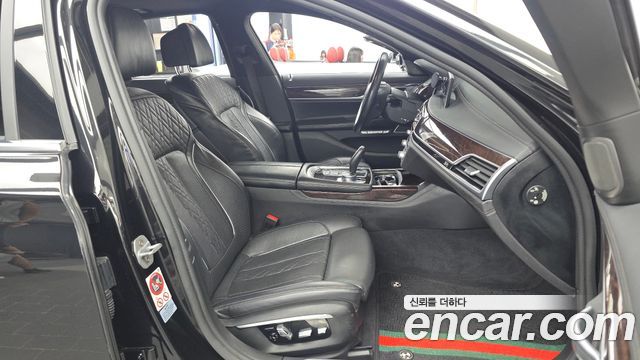 BMW 7 Series (G11) 730d xDrive 2016 — фото 11