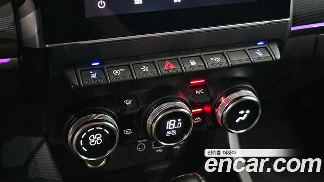 Renault Korea XM3 1.3 TCe RE Signature 2020 — фото 31