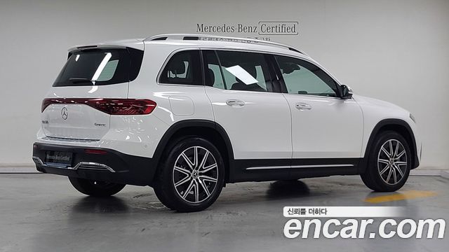 Mercedes-Benz EQB (X243) EQB300 4MATIC AMG Line 2026 — фото 2