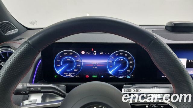 Mercedes-Benz EQB (X243) EQB300 4MATIC AMG Line 2026 — фото 8