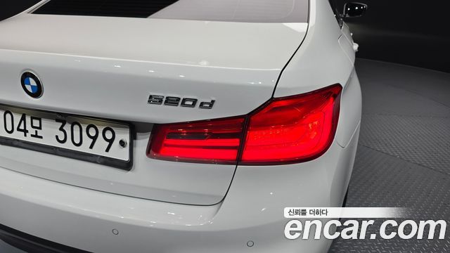 BMW 5 Series (G30) 520d M Sport Package Plus 2018 — фото 23