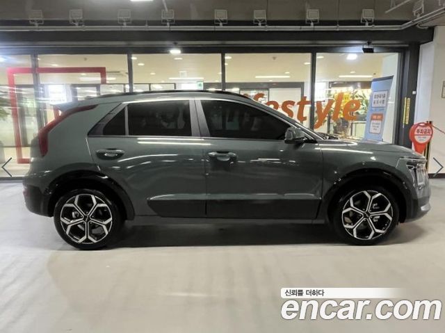 Kia Niro Signature 2025 — фото 3