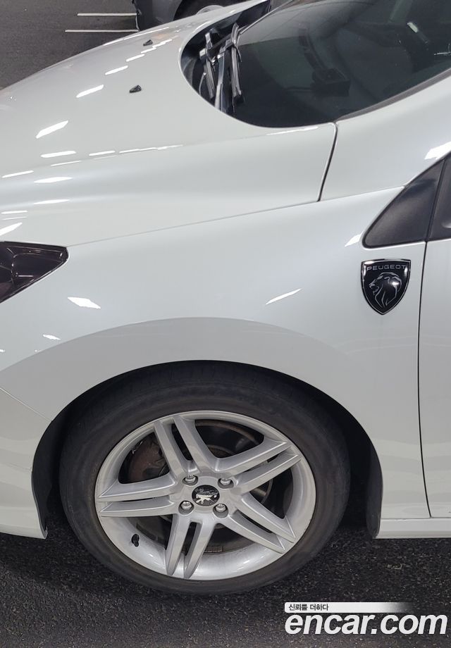 Peugeot 308CC 2.0 HDi First Generation 2013 — фото 2