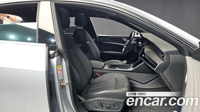 Audi A7 (4K) 45 TDI Quattro Premium 2021 — фото 12