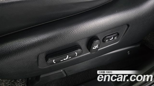 Kia Mohave The Master Diesel 3.0 4WD 5-Seater Platinum 2021 — фото 31