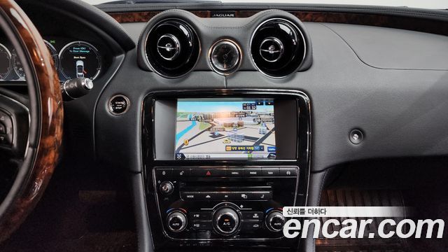 Jaguar XJ 3.0 SC Premium Luxury LWB X351 2014 — фото 14