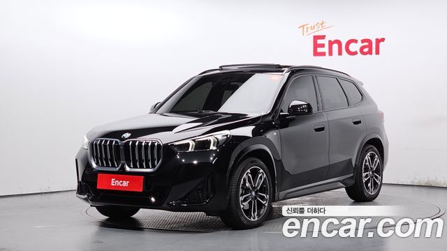 BMW X1 (U11) xDrive 20i M Sport 2024 — фото 1
