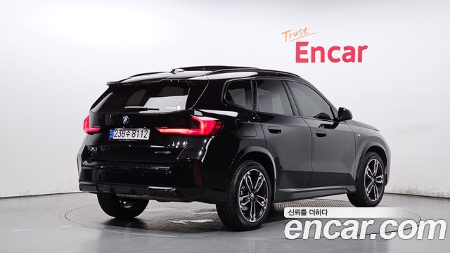 BMW X1 (U11) xDrive 20i M Sport 2024 — фото 2