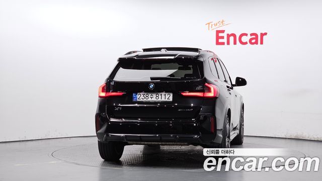 BMW X1 (U11) xDrive 20i M Sport 2024 — фото 4